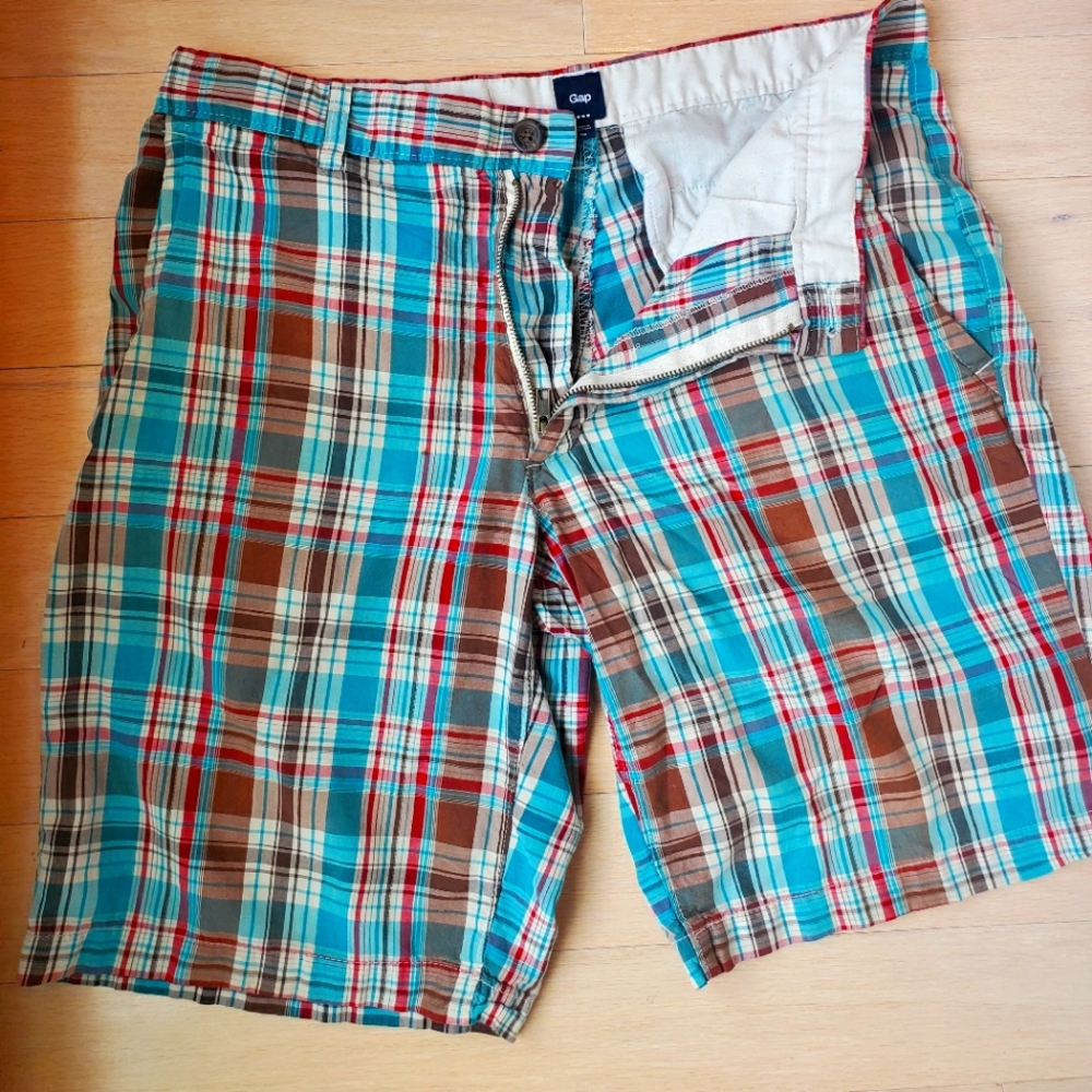 Gap shorts